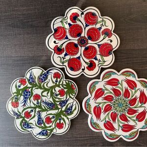 Floral Patterned Trivets Set